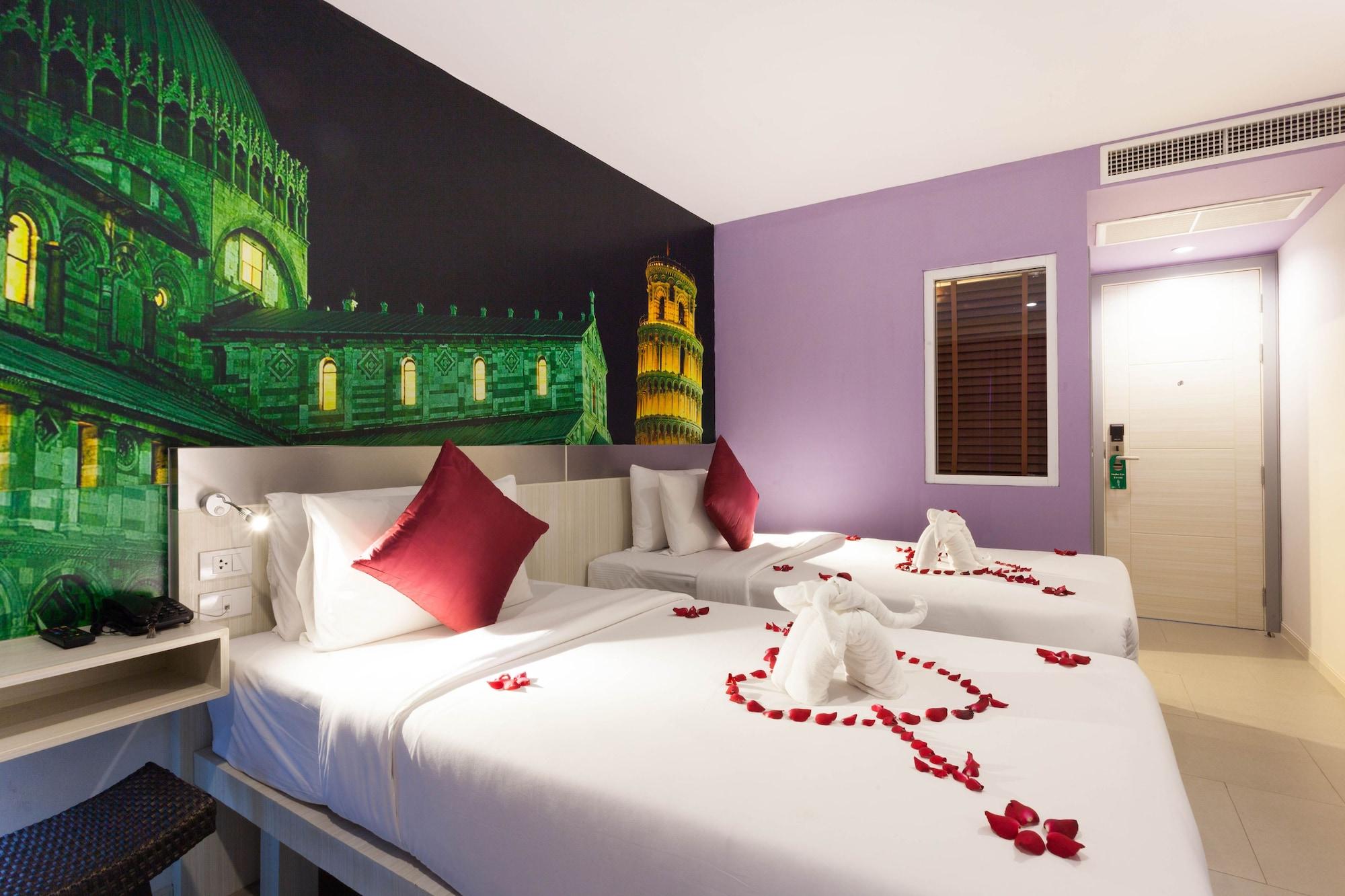 The Aim Patong Hotel Bagian luar foto