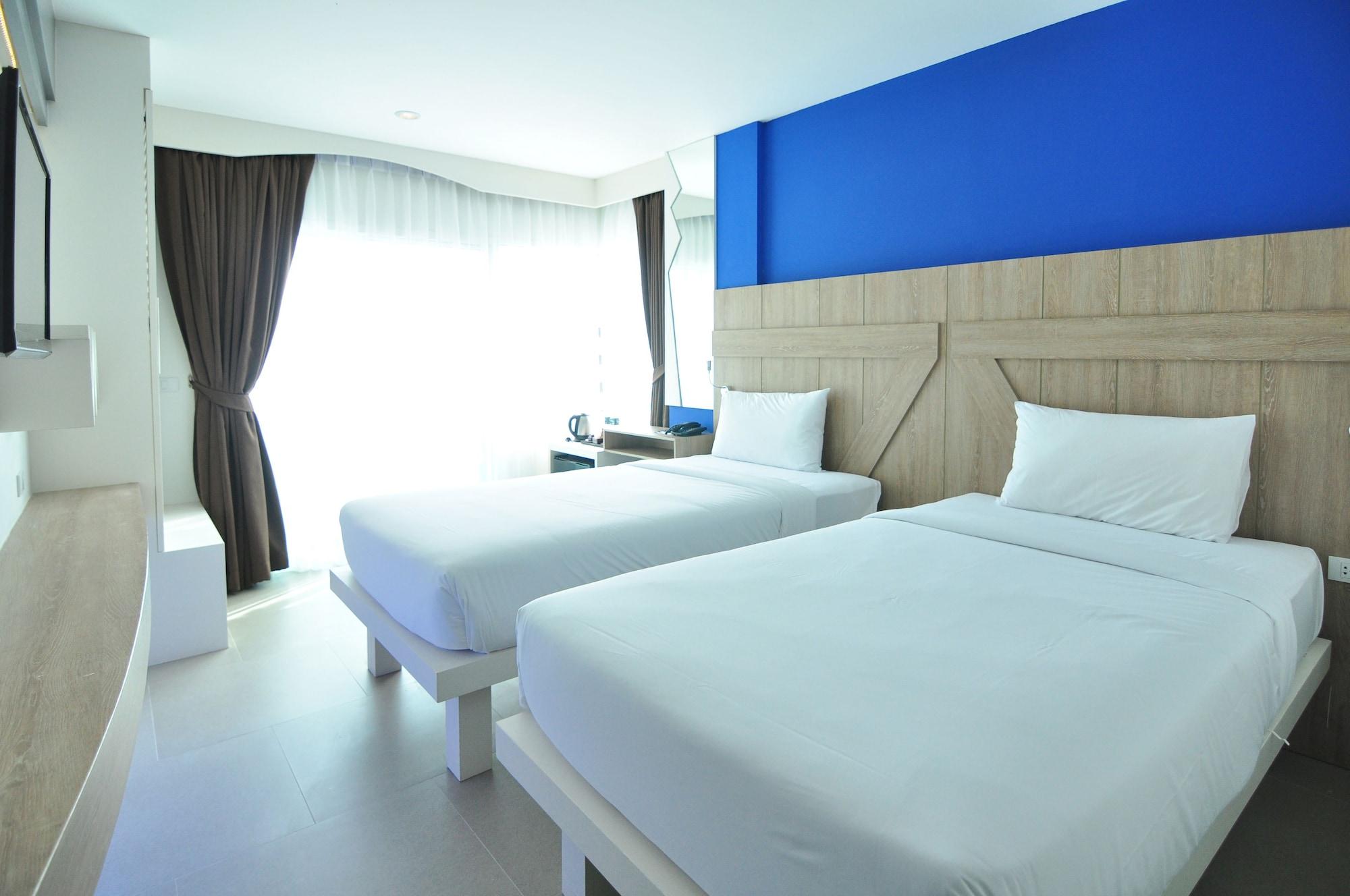 The Aim Patong Hotel Bagian luar foto