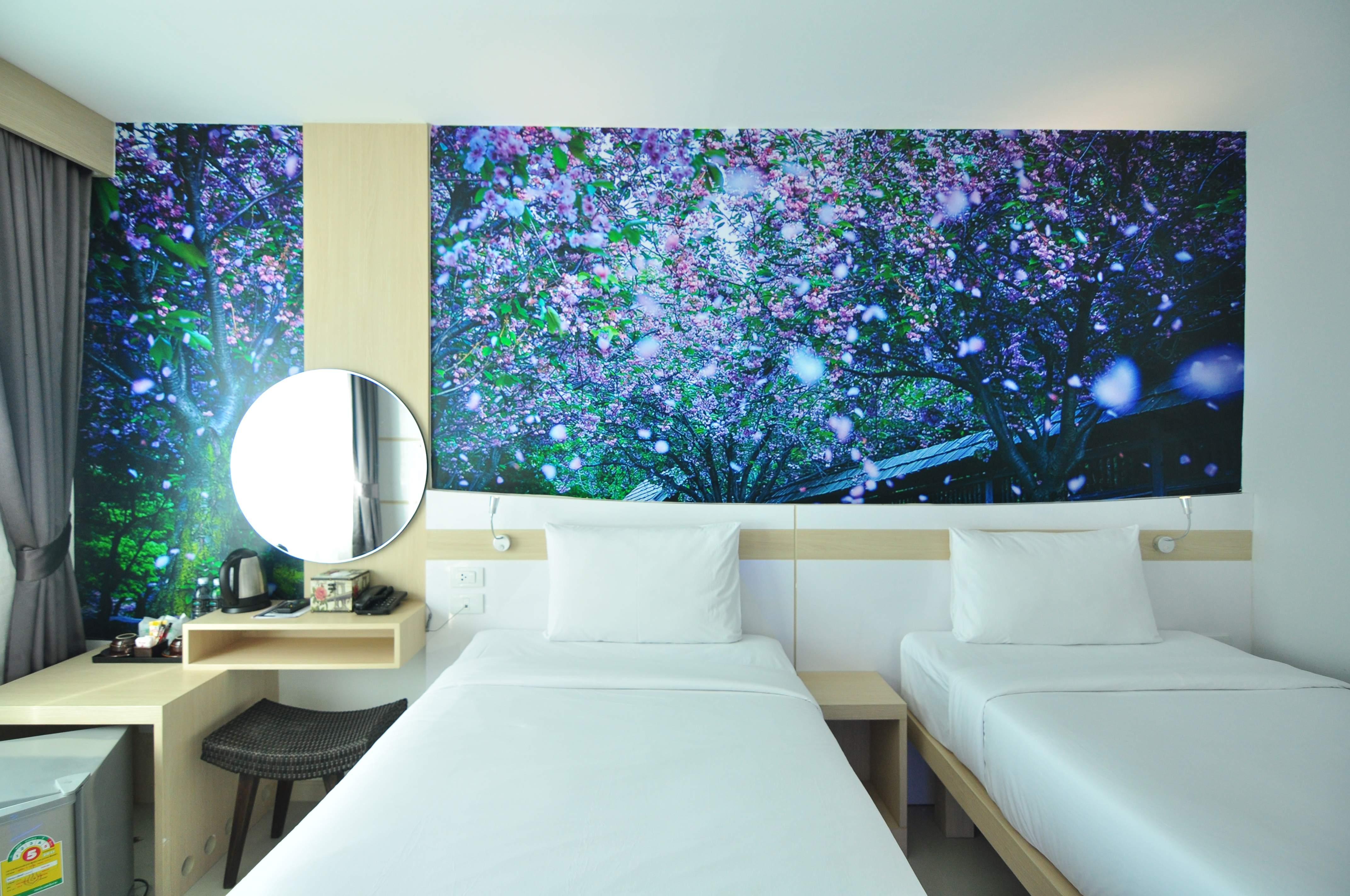 The Aim Patong Hotel Bagian luar foto