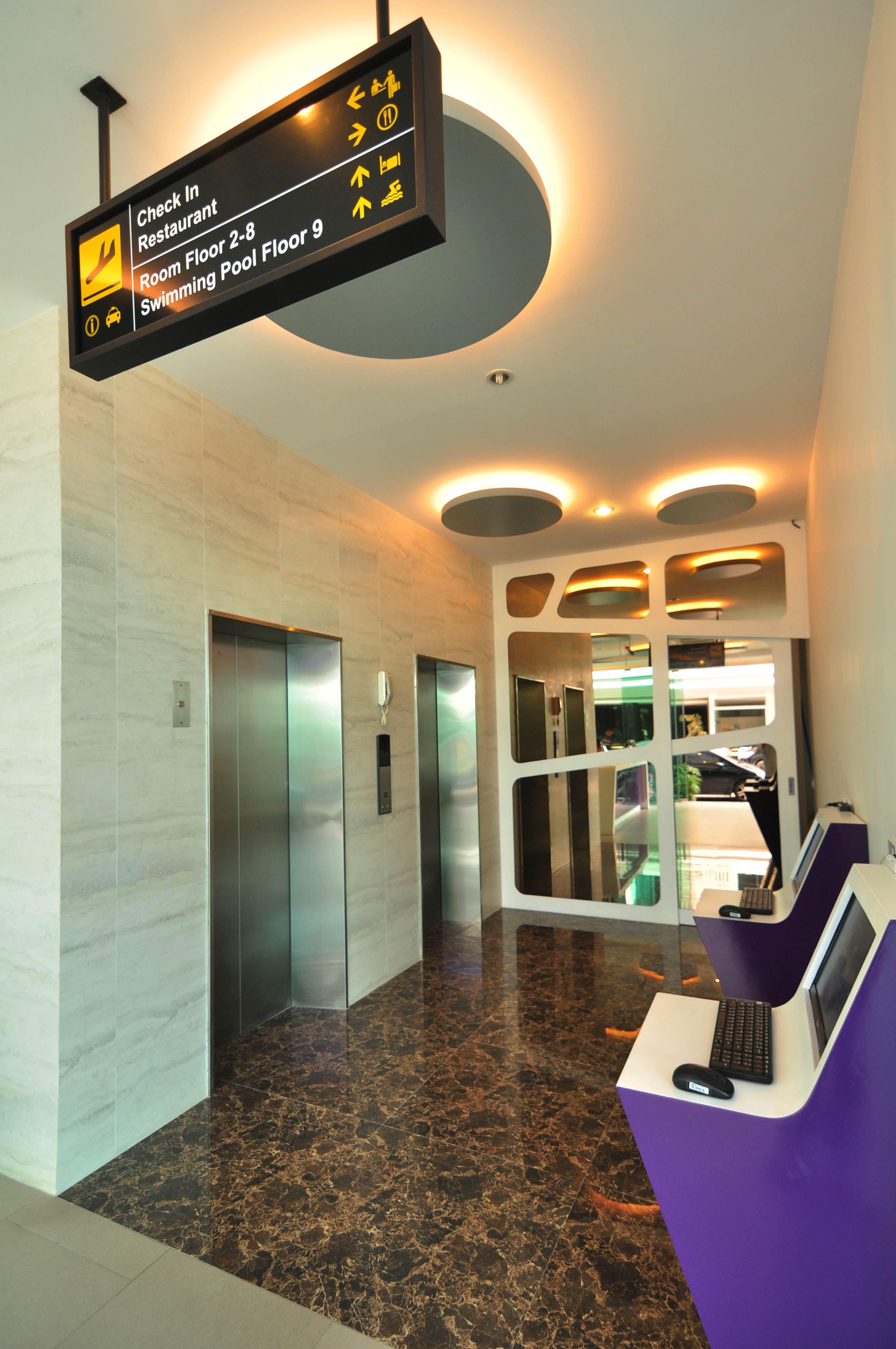 The Aim Patong Hotel Bagian luar foto