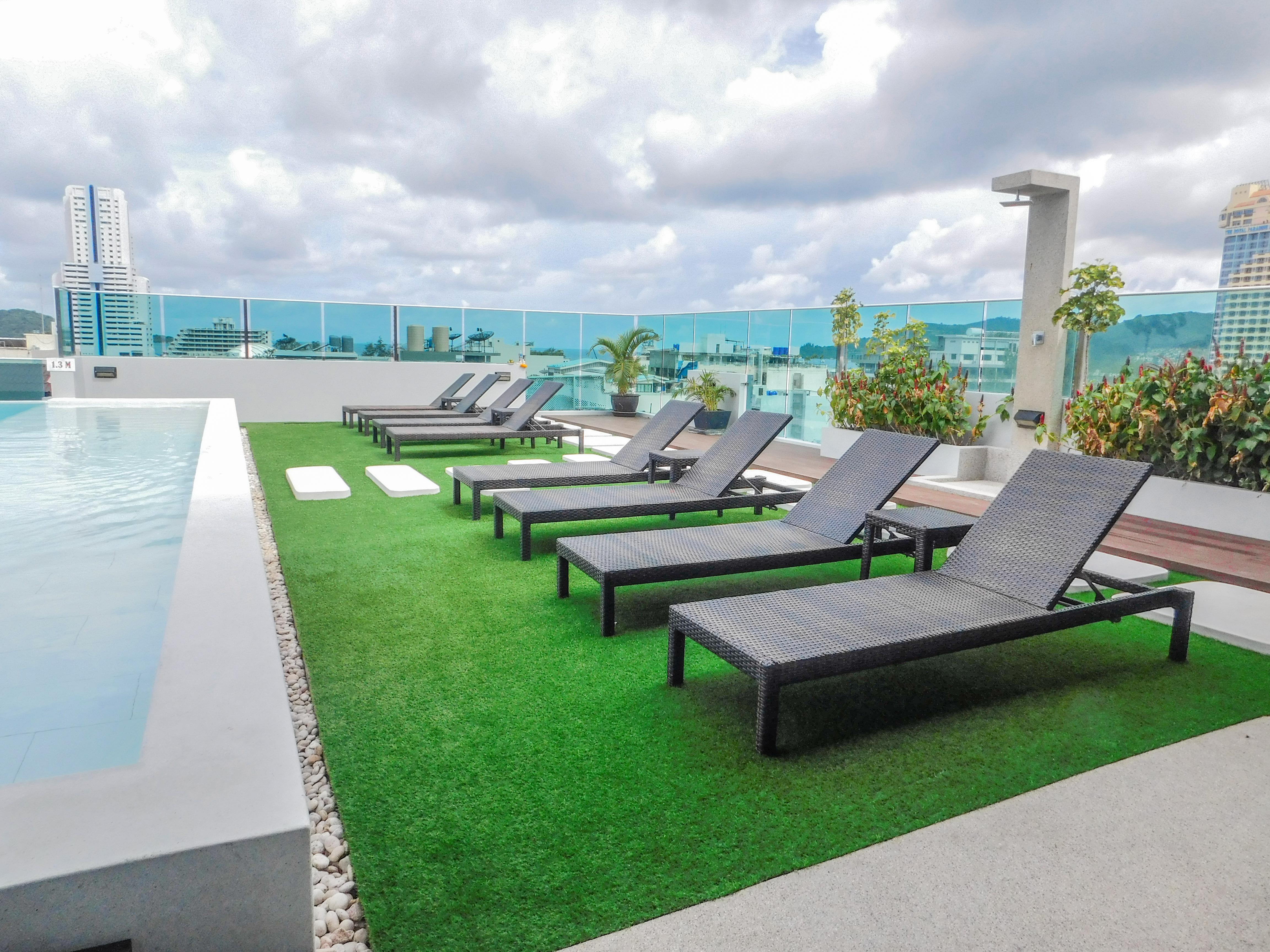 The Aim Patong Hotel Bagian luar foto