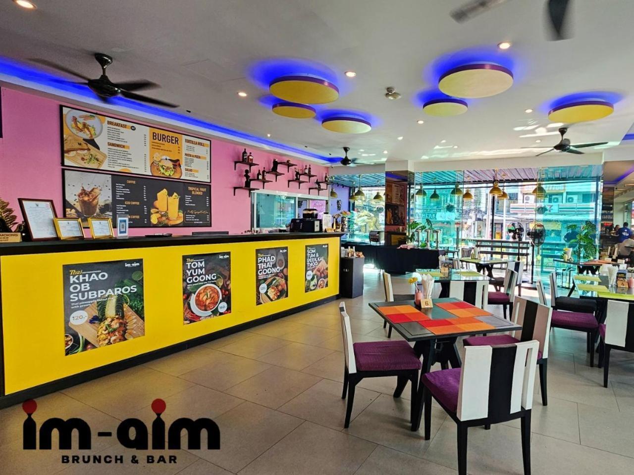 The Aim Patong Hotel Bagian luar foto