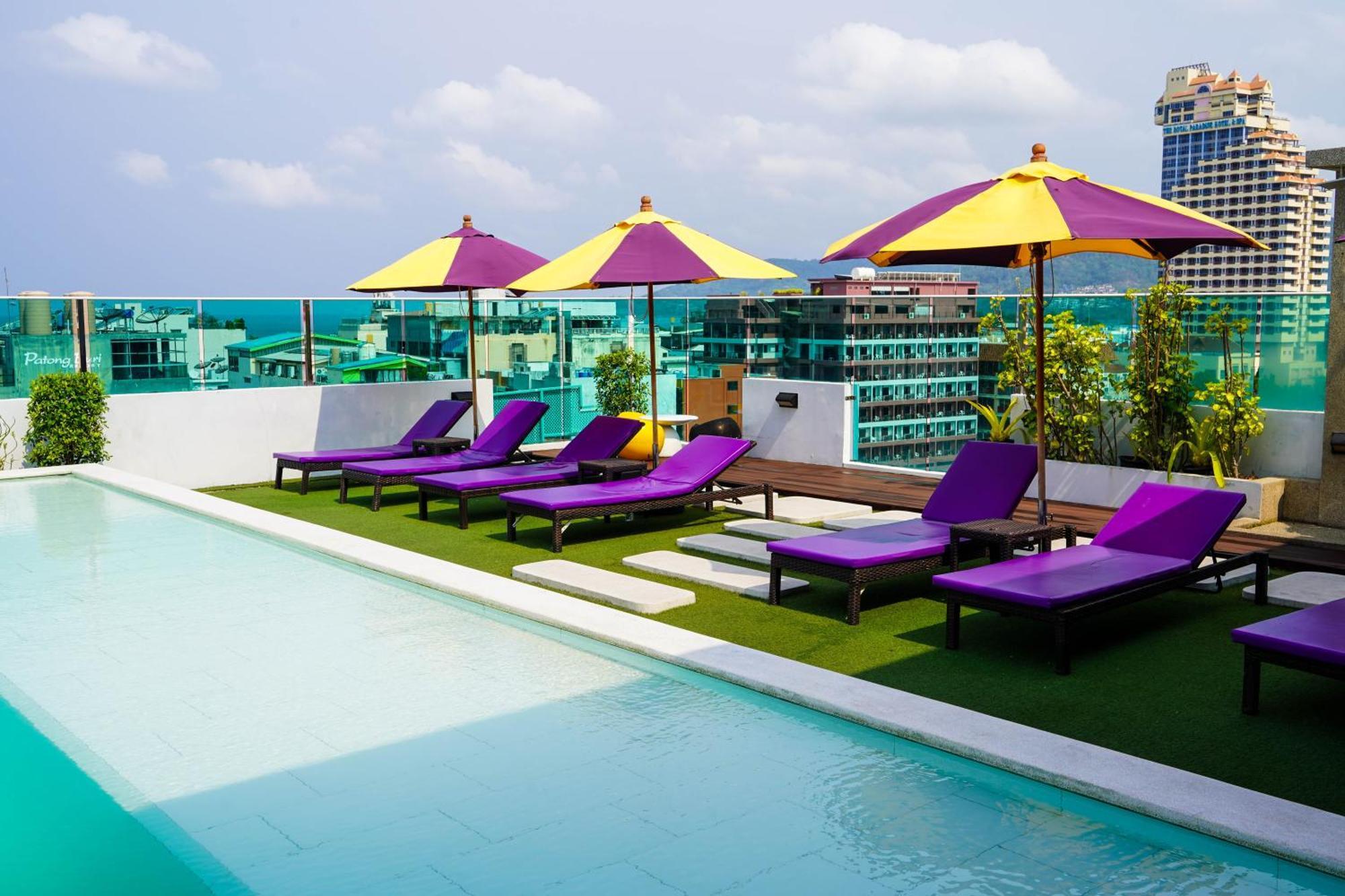 The Aim Patong Hotel Bagian luar foto